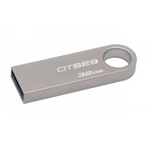kingston-32gb-usb-2-0-datatraveler-se9-ext-1.jpg